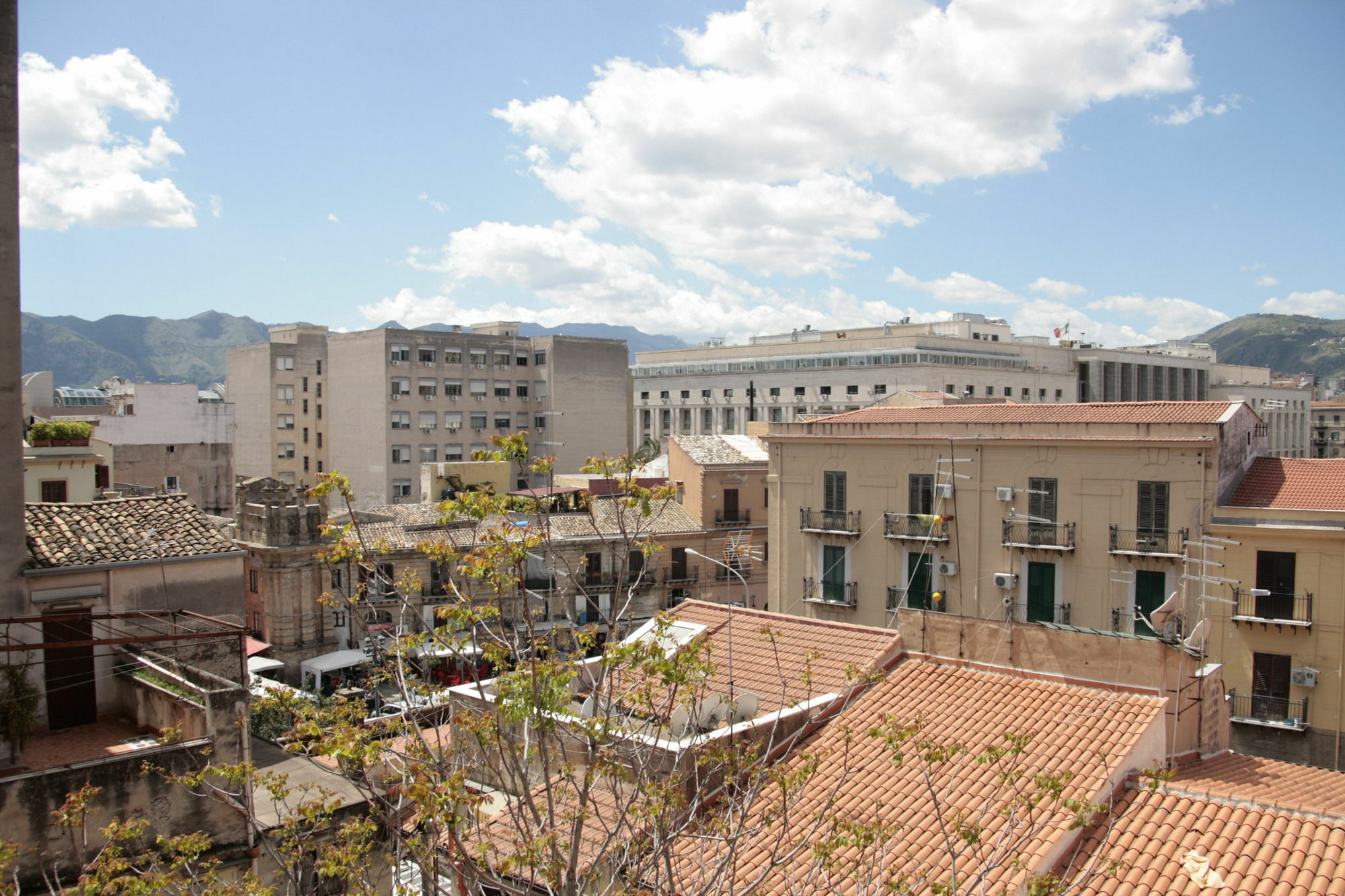 Liola Palermo #Teatro Massimo Bed and Breakfast Buitenkant foto